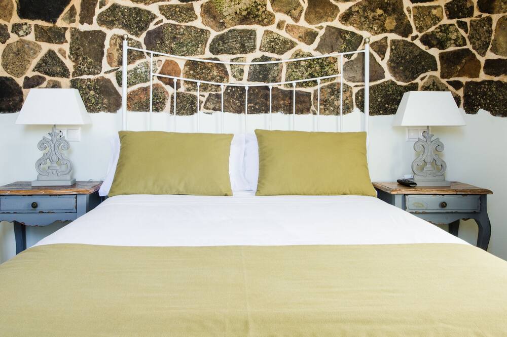 Photo of Bedroom in Santervas de la Sierra
