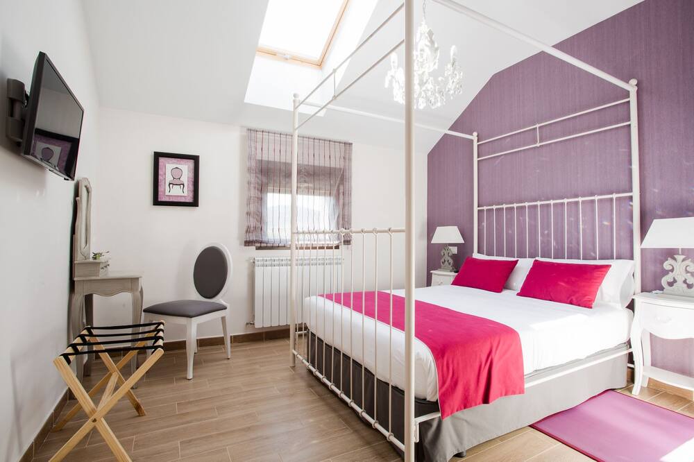 Photo of Bedroom in Santervas de la Sierra