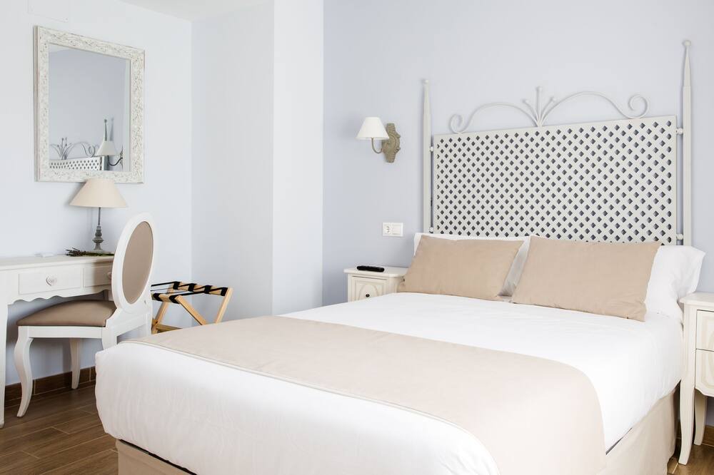 Photo of Bedroom in Santervas de la Sierra