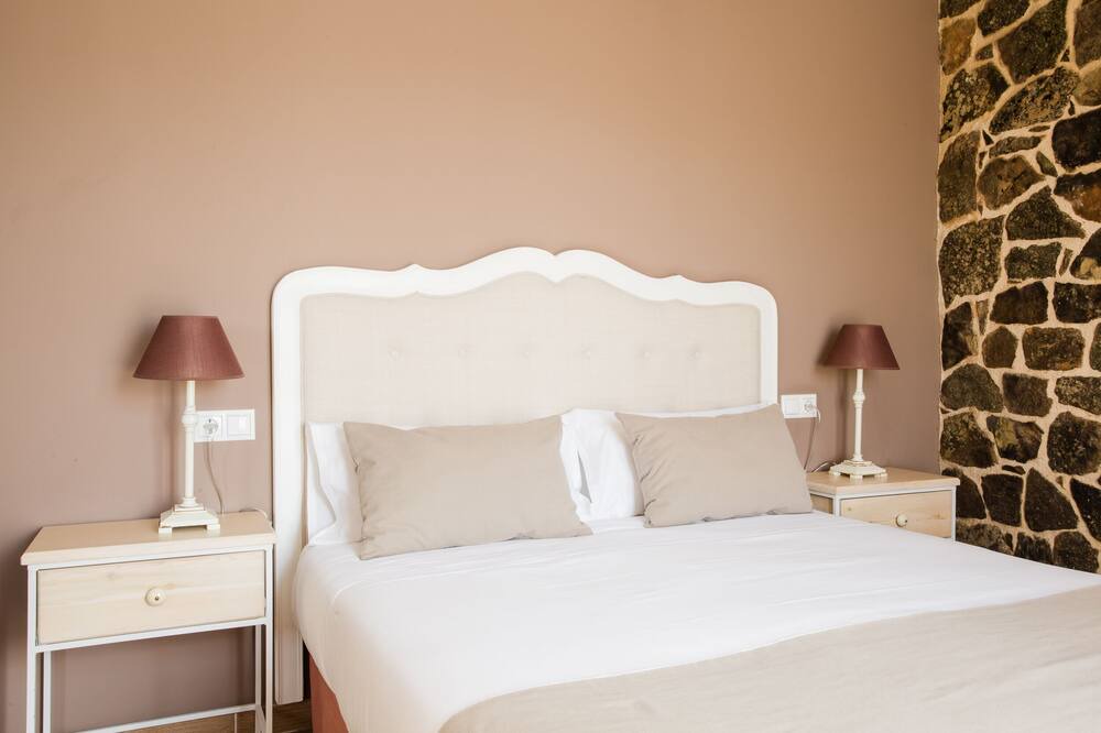 Photo of Bedroom in Santervas de la Sierra