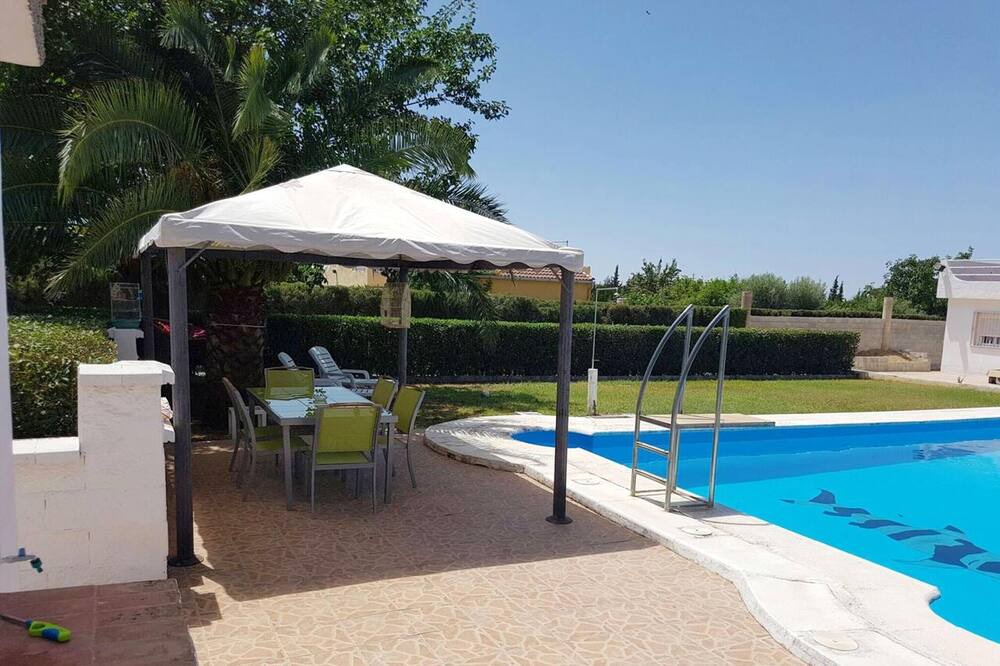 Photo of Outdoor in Linares