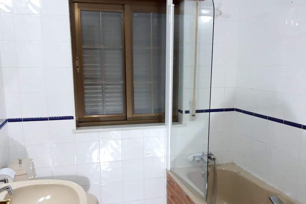 Photo of Bathroom in Ivanrey