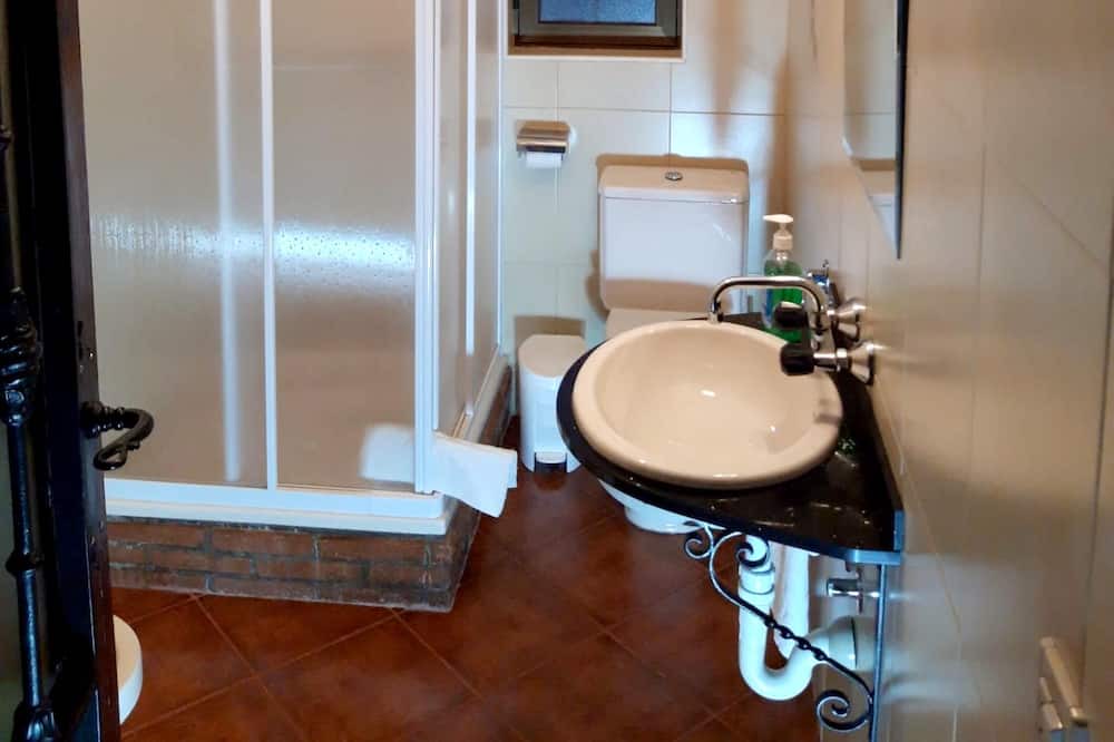 Photo of Bathroom in Ivanrey