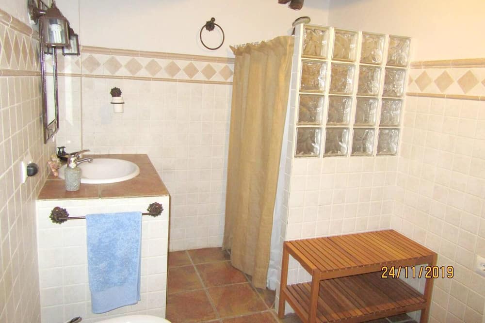 Photo of Bathroom in El Alcornocal