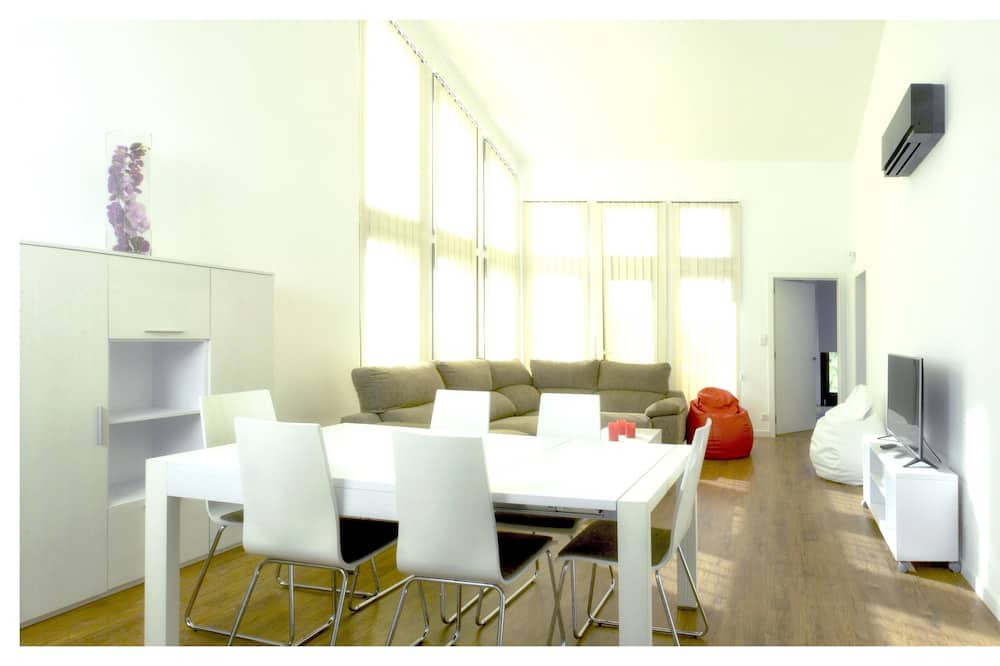 Photo of Livingroom in Rates
