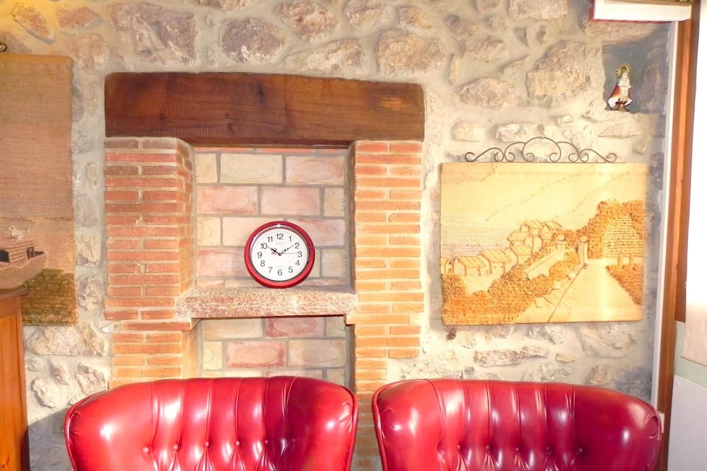 Photo of Livingroom in Parres Municipality