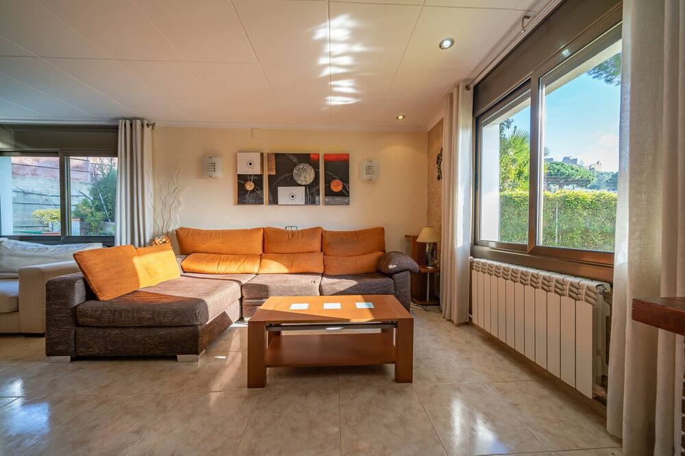 Photo of Livingroom in Palafolls