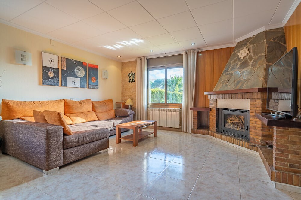 Photo of Livingroom in Palafolls