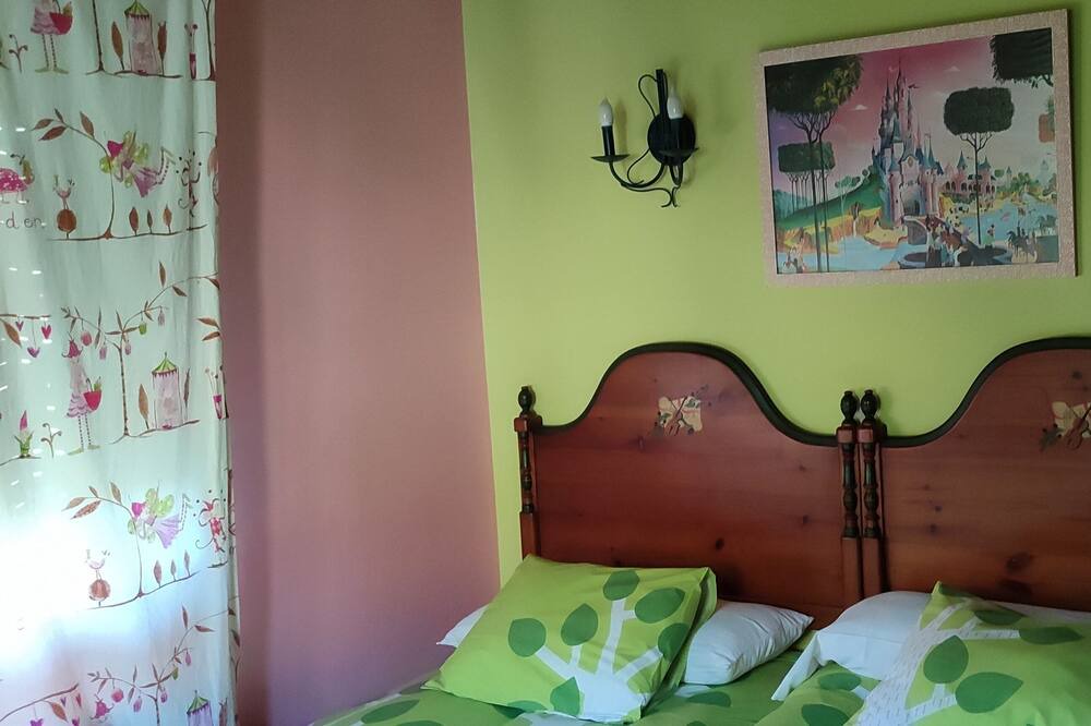Photo of Bedroom in Villamanin