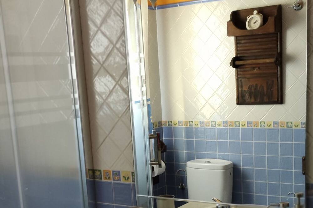 Photo of Bathroom in Villamanin