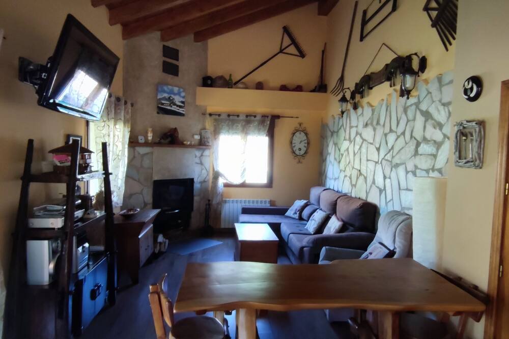 Photo of Livingroom in Villamanin