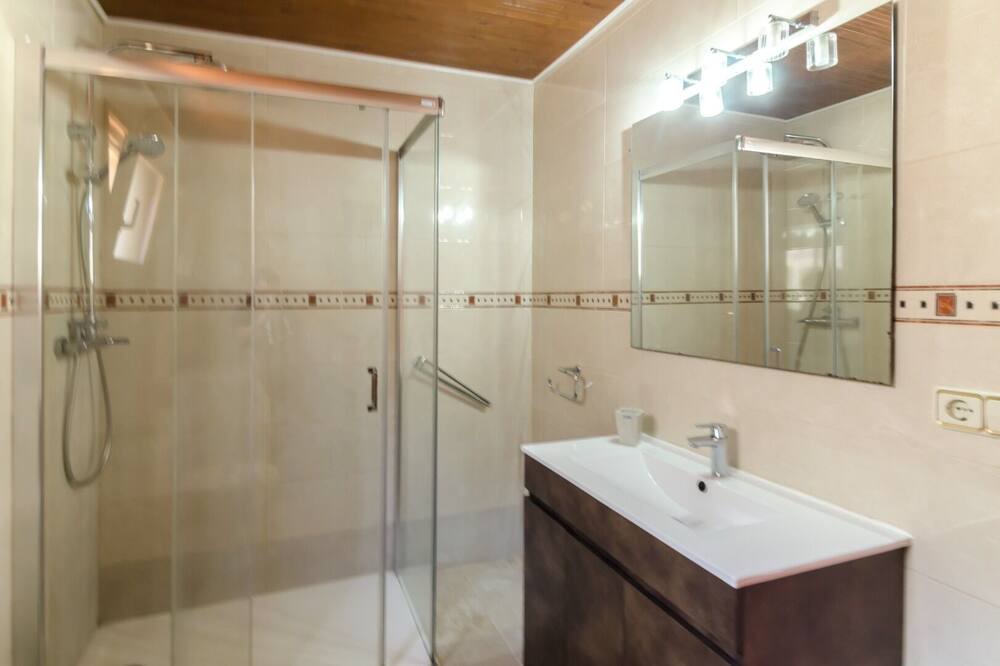 Photo of Bathroom in Condado del Jaruco