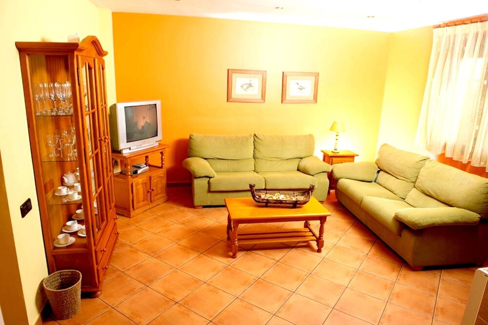 Photo of Livingroom in Tornabous