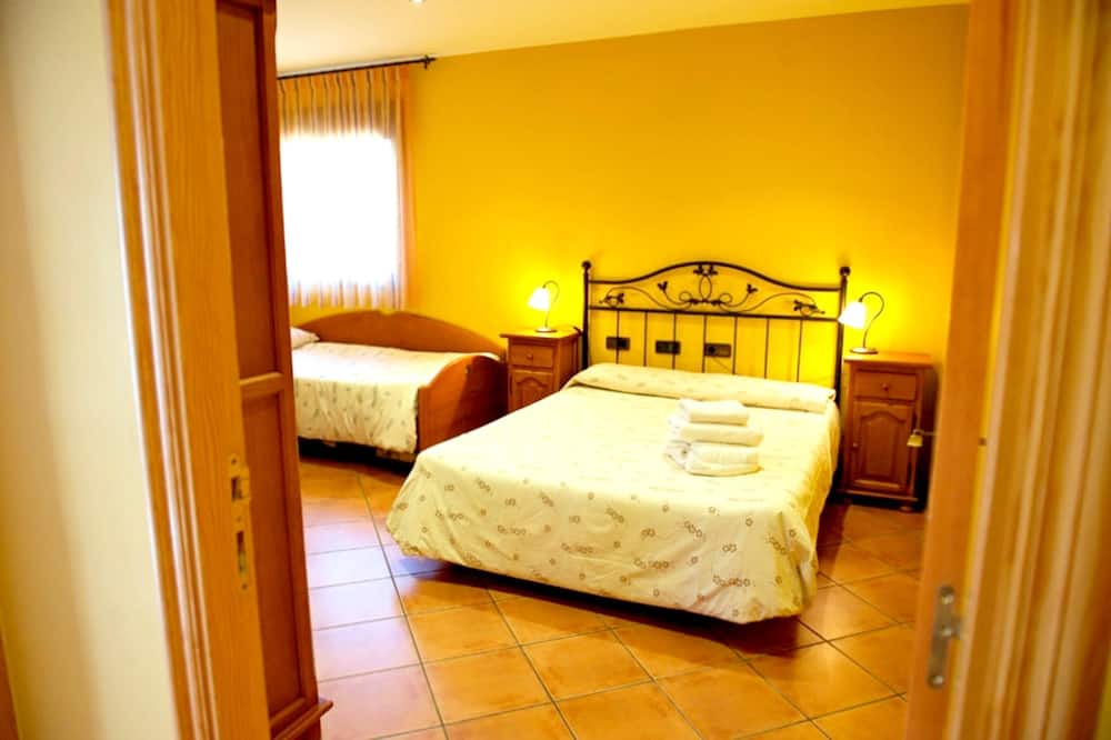 Photo of Bedroom in Tornabous