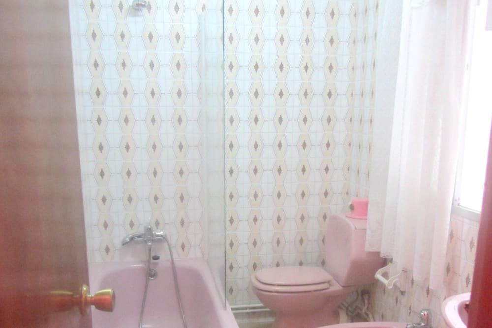 Photo of Bathroom in Cambre