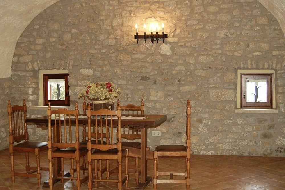 Photo of Kitchen in Camos