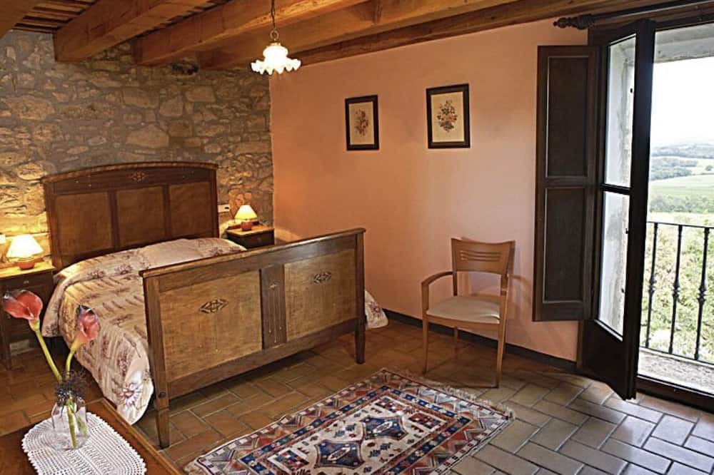 Photo of Bedroom in Camos