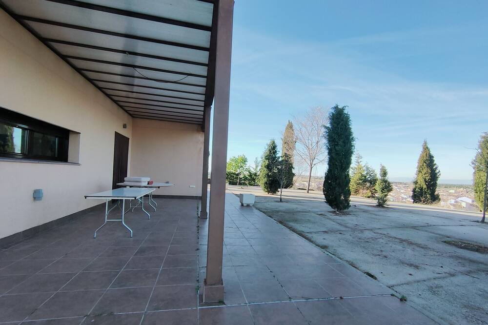 Photo of Patio Balcony in Las Ventas con Pena Aguilera