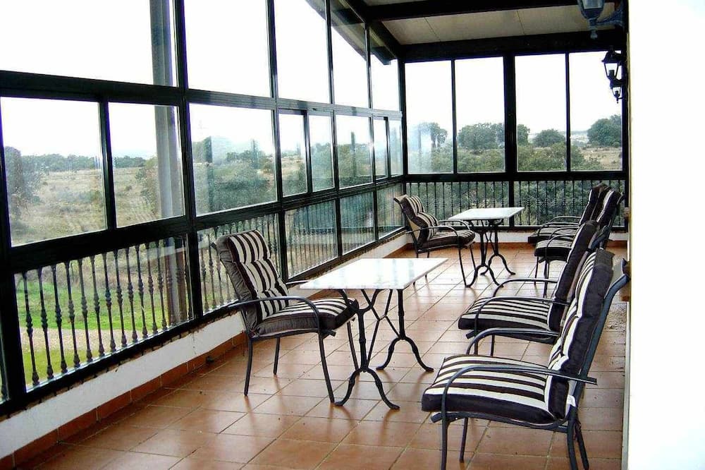 Photo of Patio Balcony in Serradilla