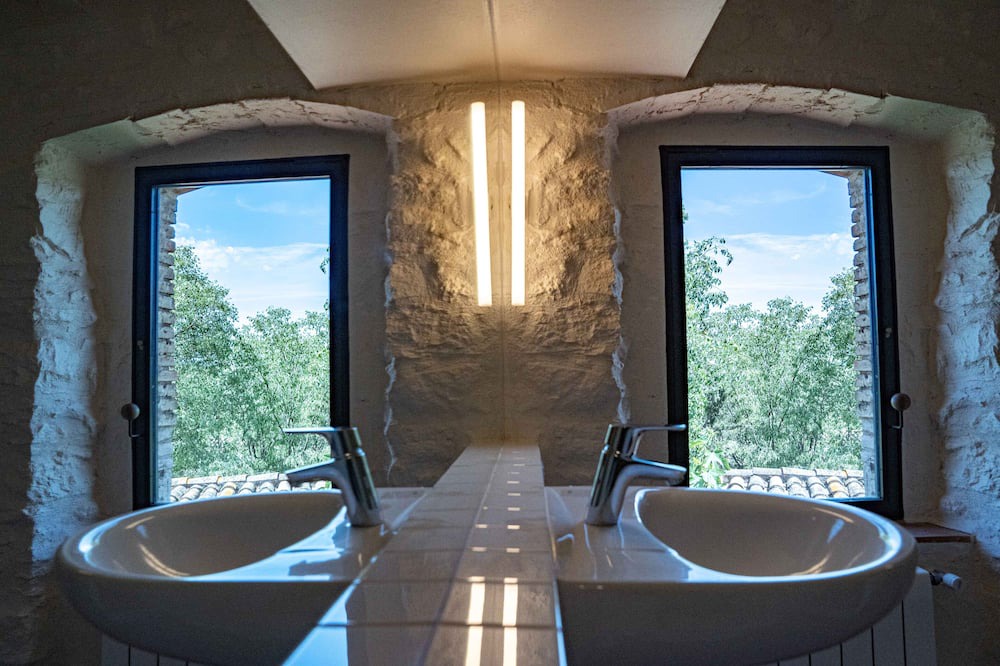 Photo of Bathroom in Corca