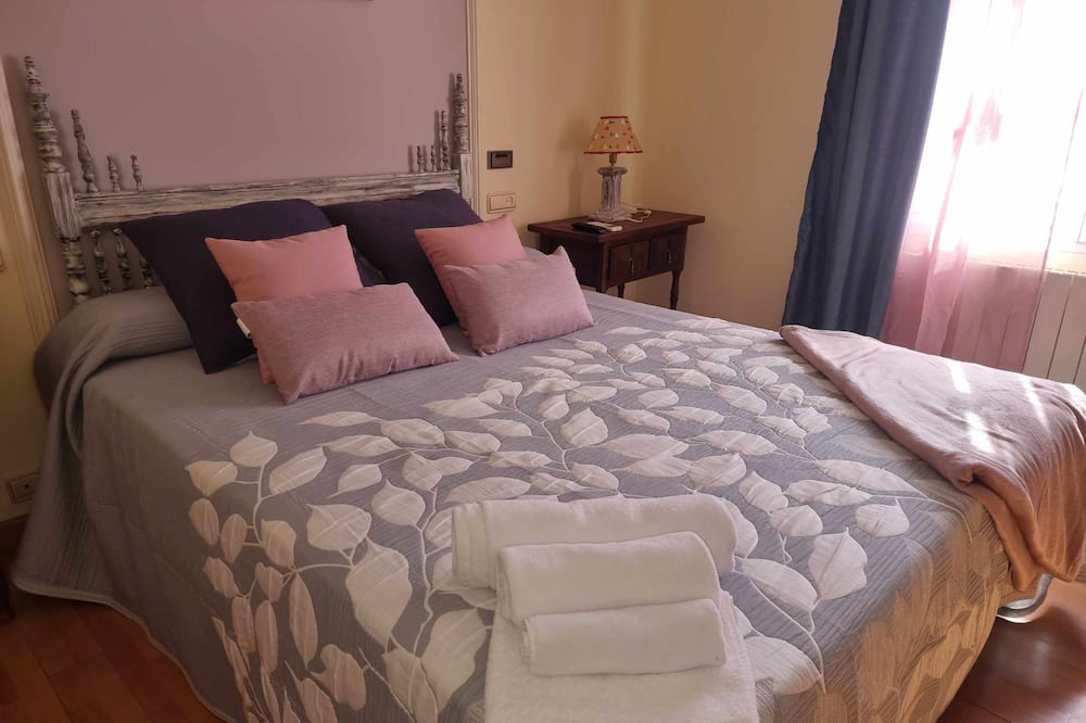 Photo of Bedroom in Cuacos de Yuste