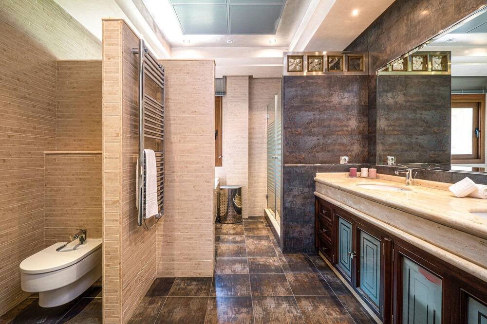 Photo of Bathroom in Torrequebrada