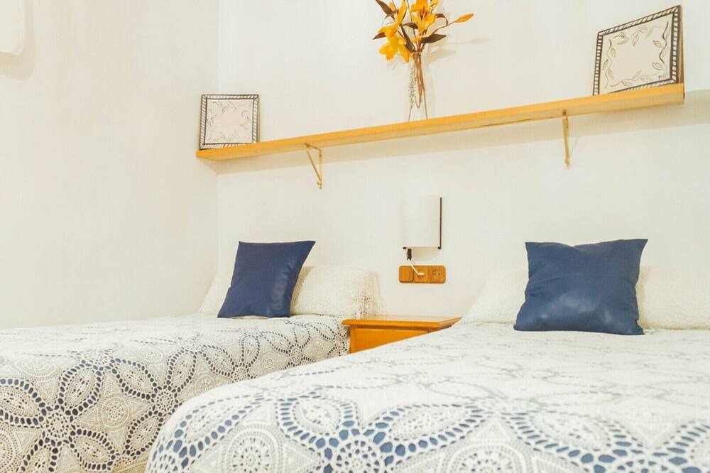 Photo of Bedroom in Mula