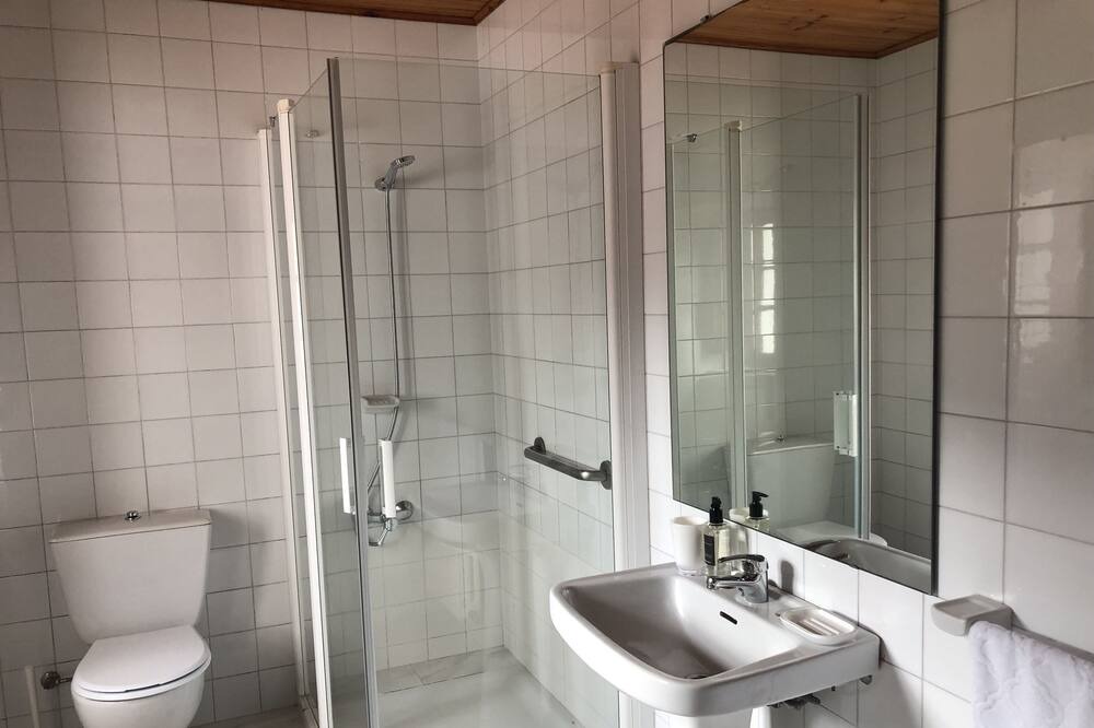 Photo of Bathroom in Mera de arriba