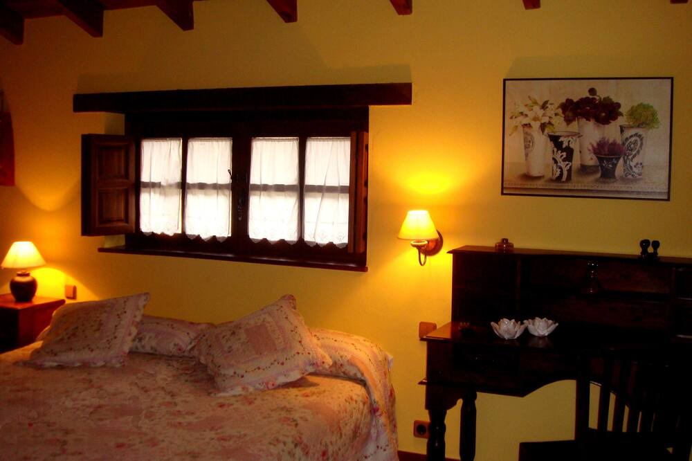 Photo of Bedroom in Quiros