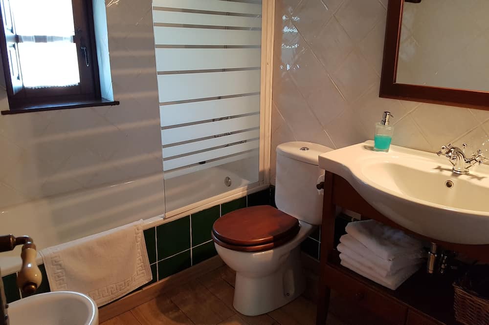 Photo of Bathroom in Quiros