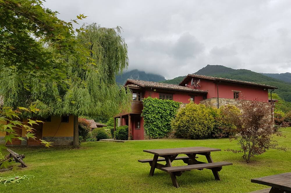 Photo of Outdoor in Quiros