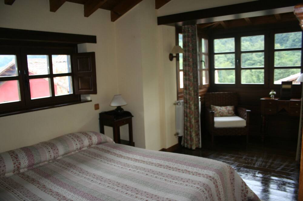Photo of Bedroom in Quiros