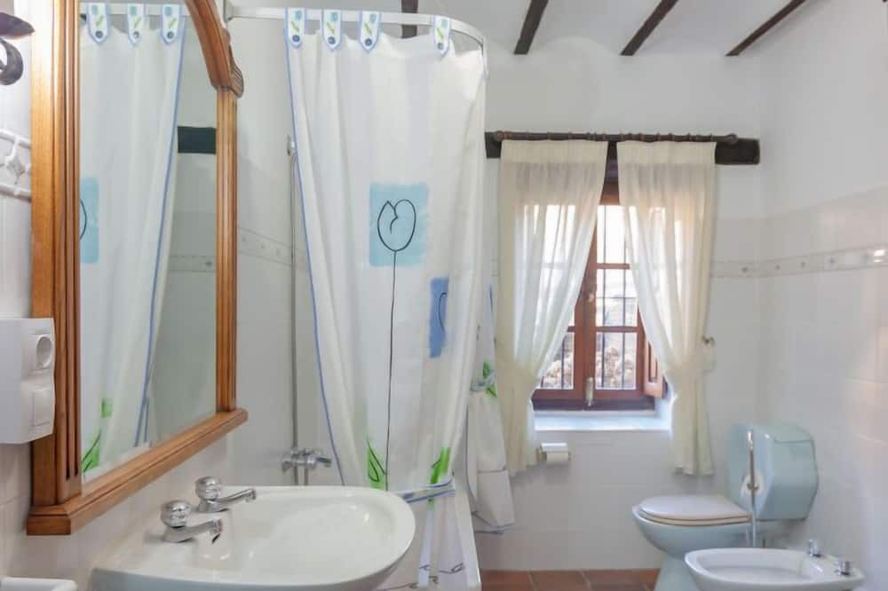 Photo of Bathroom in Cobijon