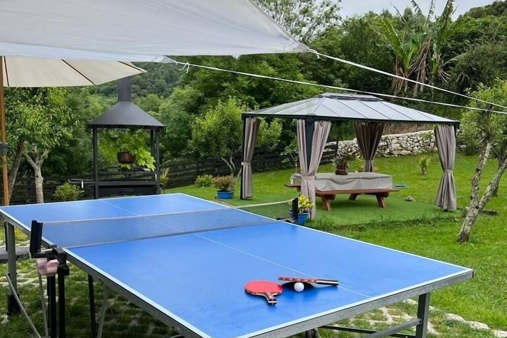 Photo of Outdoor in Llonin