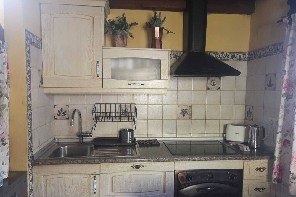 Photo of Kitchen in Llonin