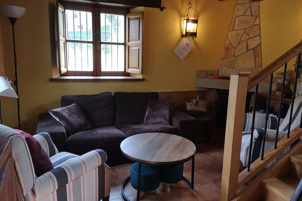Photo of Livingroom in Llonin