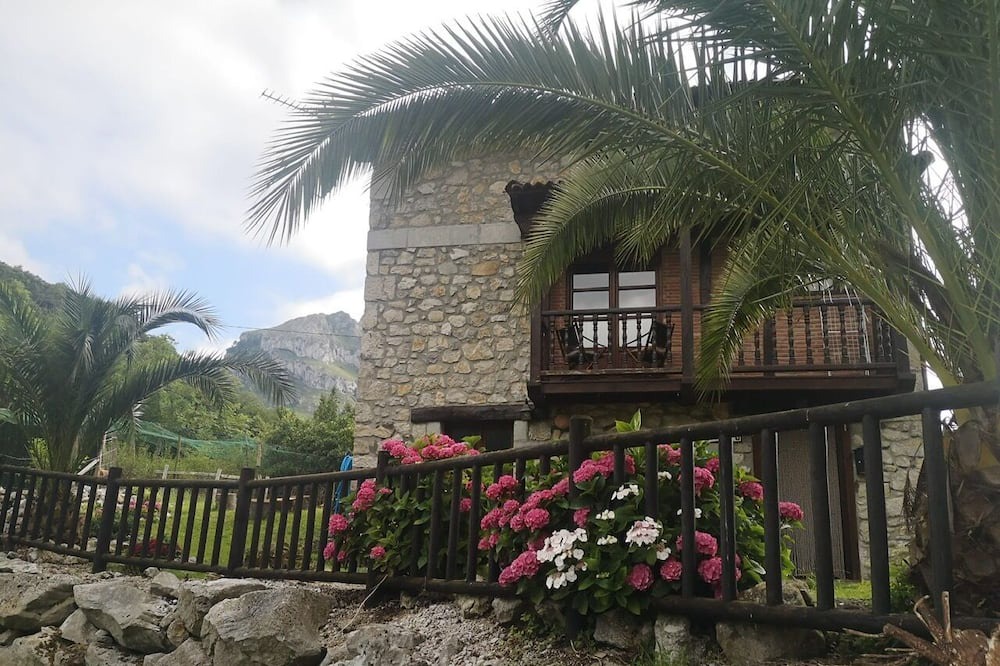 Photo of Outdoor in Llonin