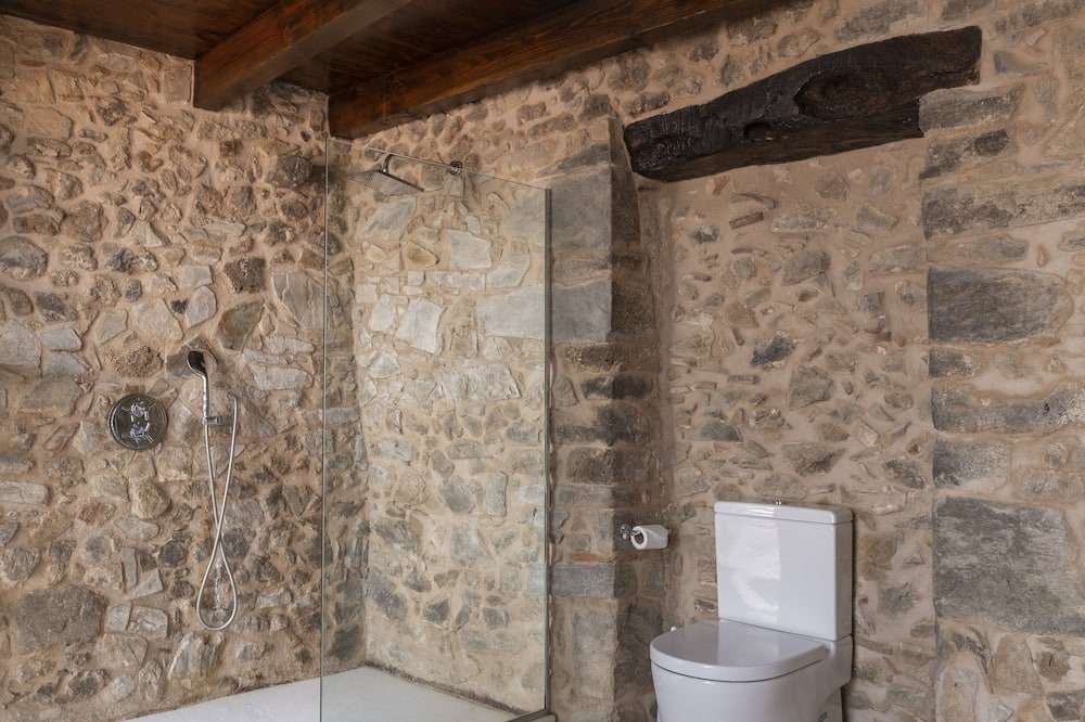 Photo of Bathroom in Bescano