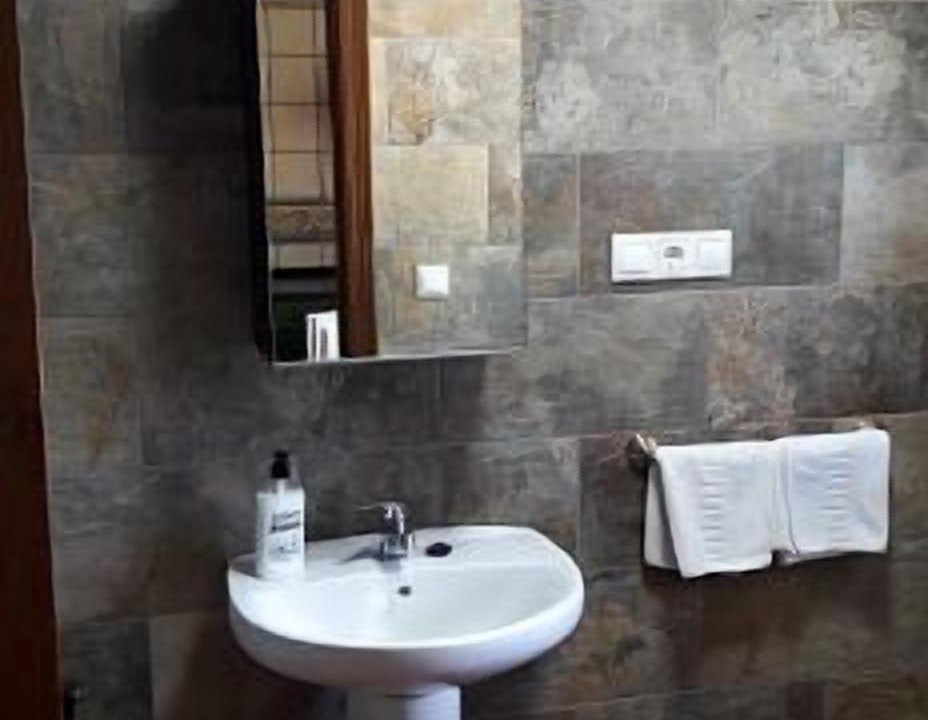 Photo of Bathroom in Corao
