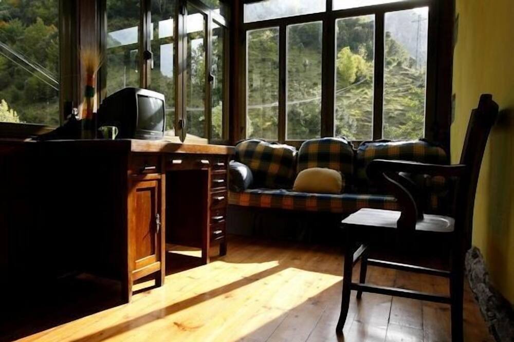 Photo of Livingroom in Somiedo