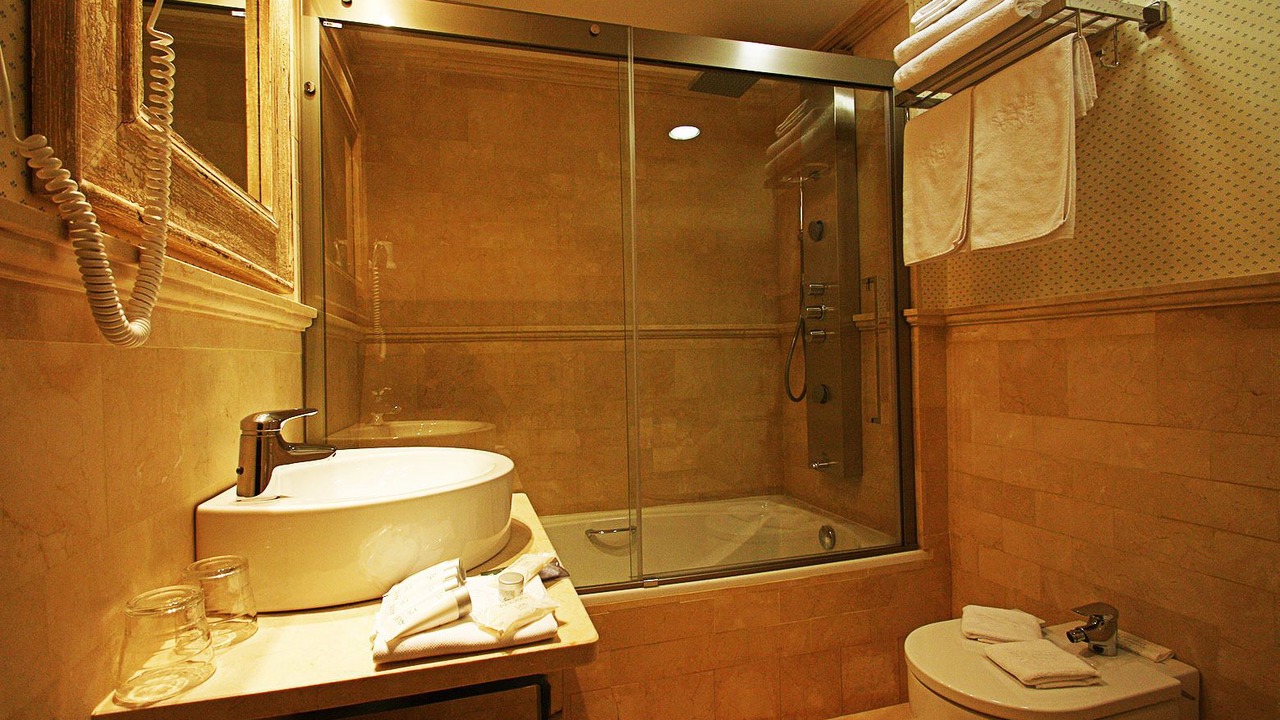 Photo of Bathroom in Villafranca del Bierzo