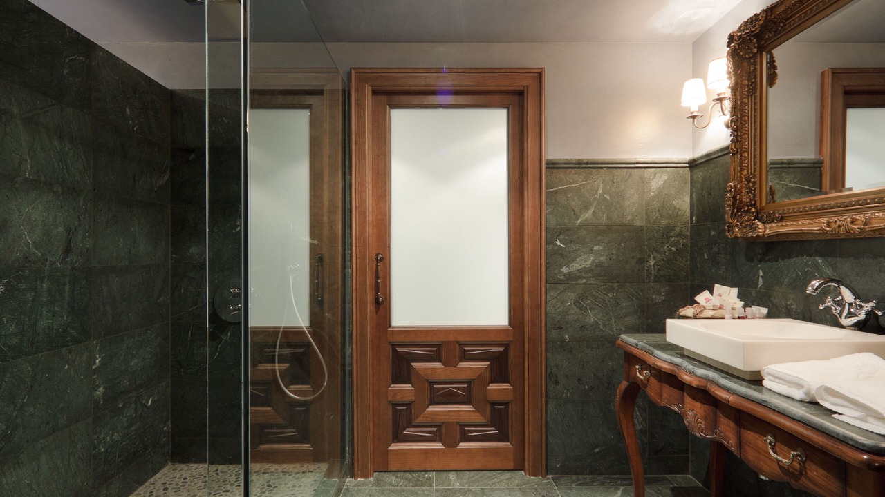 Photo of Bathroom in Laguardia Old Town