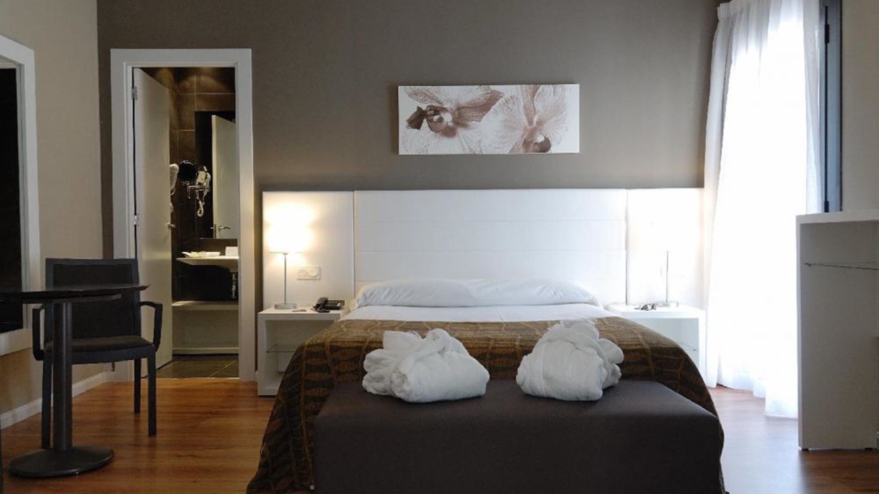Photo of Bedroom in Alhama de Aragon