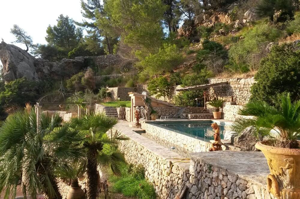 Photo of Outdoor in Estellencs