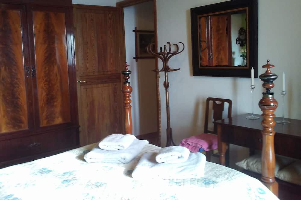 Photo of Bedroom in Estellencs