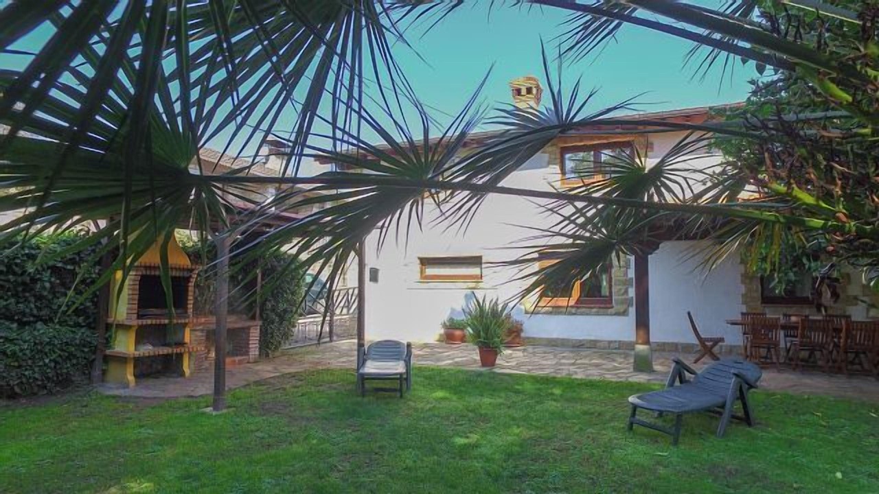 Photo of Outdoor in Lamadrid