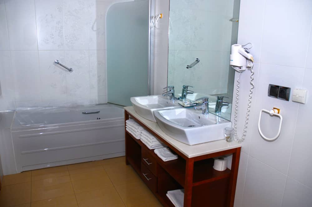 Photo of Bathroom in Arborbuena