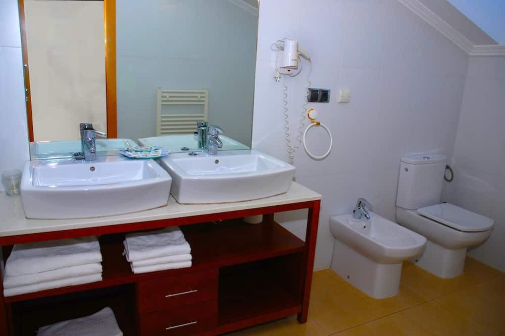 Photo of Bathroom in Arborbuena