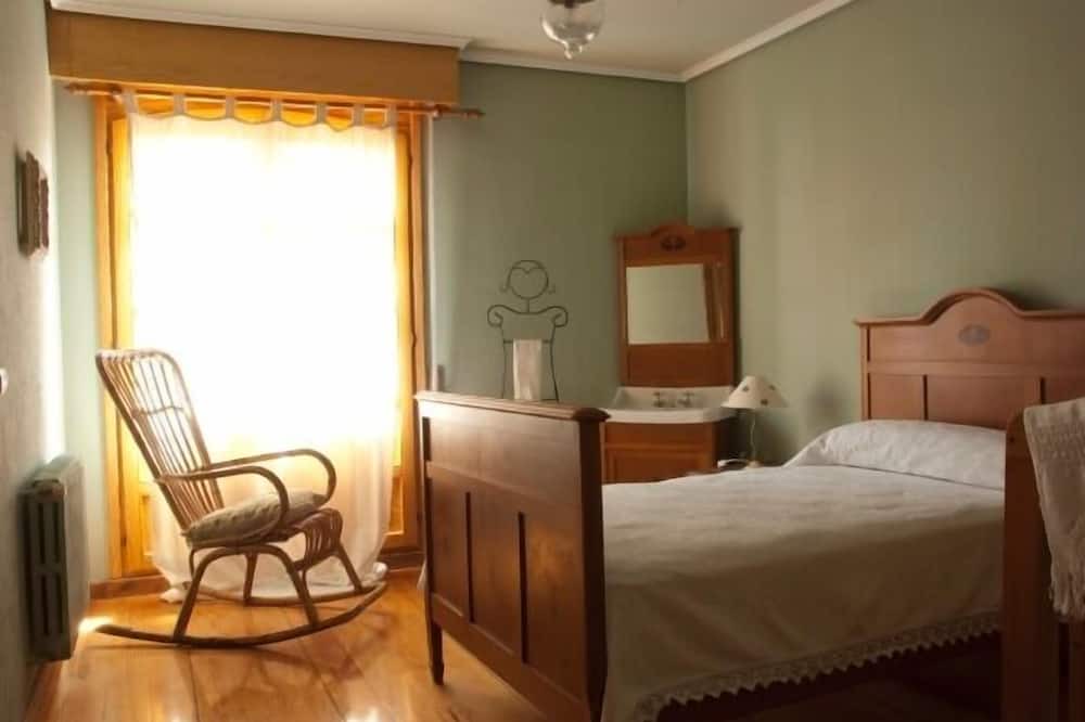 Photo of Bedroom in Badaran