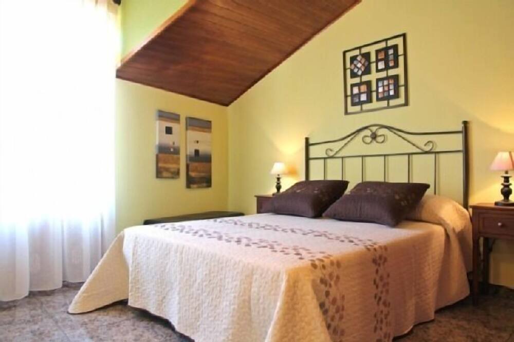 Photo of Bedroom in Espeja de San Marcelino